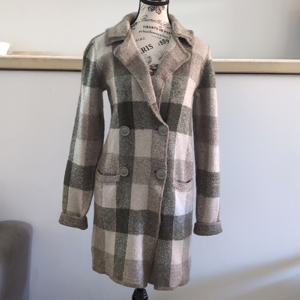 💥HOST PICK💥 TAHARI | Beige/Green Wool Blend Plaid Knee Length Cardigan